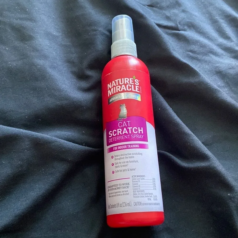 Scratching Deterrent Spray for cats